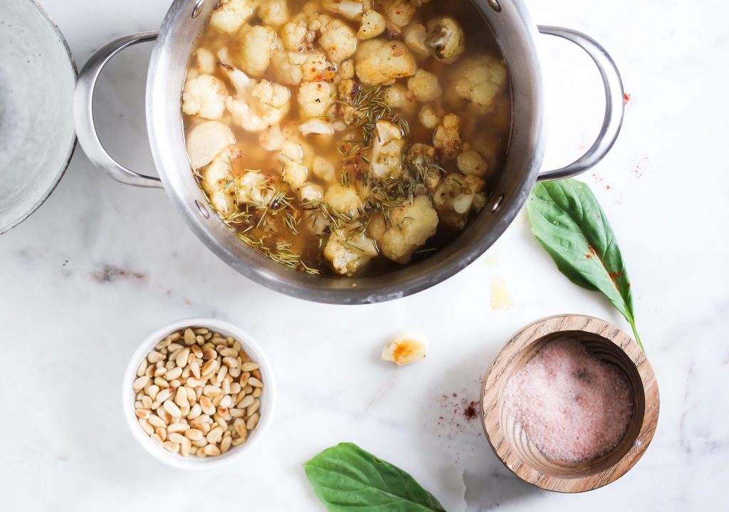 Roasted Cauliflower Garlic Soup w Fresh Thyme-0574