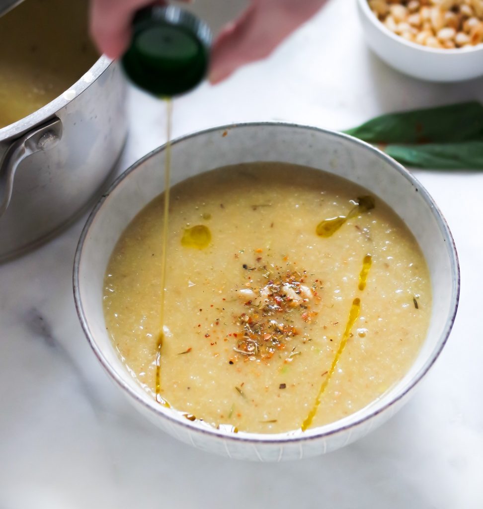 Roasted Cauliflower Garlic Soup w Fresh Thyme-0616