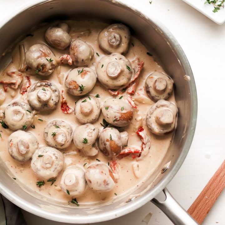 Creamy Cheesy Garlicky Thyme Mushrooms & Sundried Tomatoes