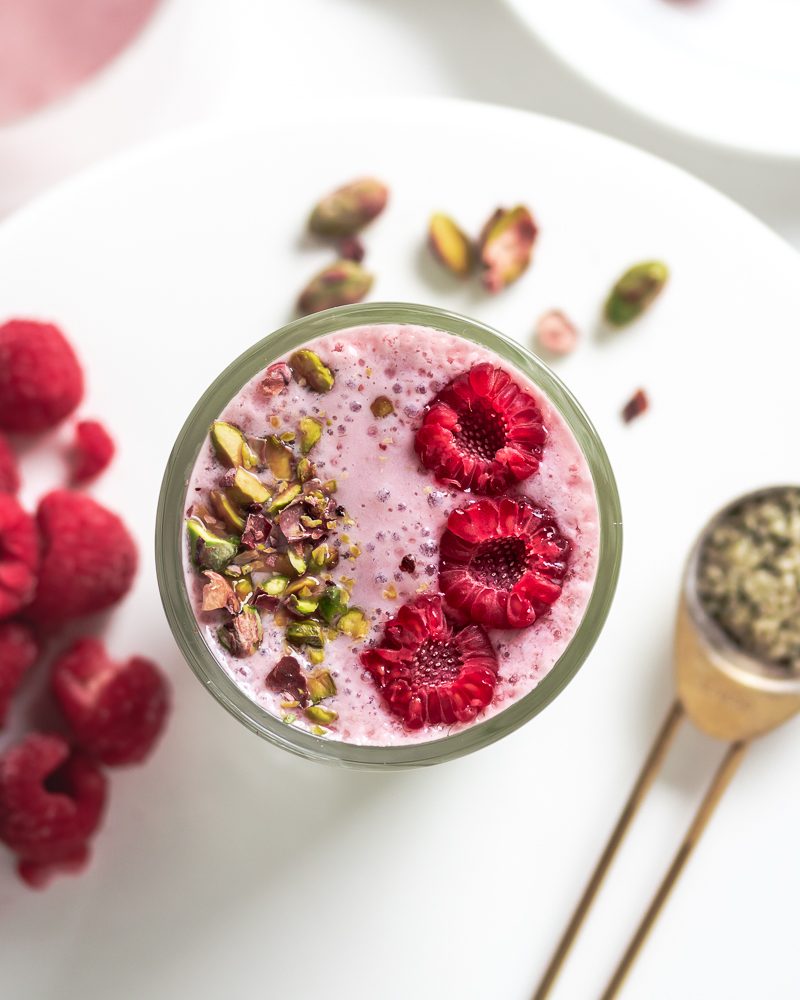 Low Carb Raspberry Pistachio Smoothie