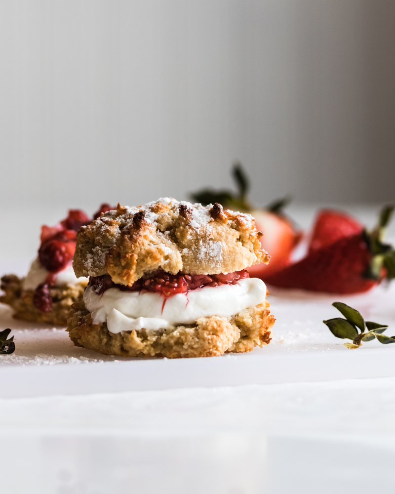 Healthy Greek Yogurt Strawberry Shortcakes